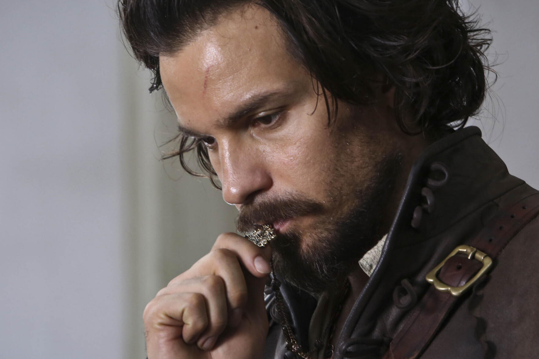 Santiago Cabrera